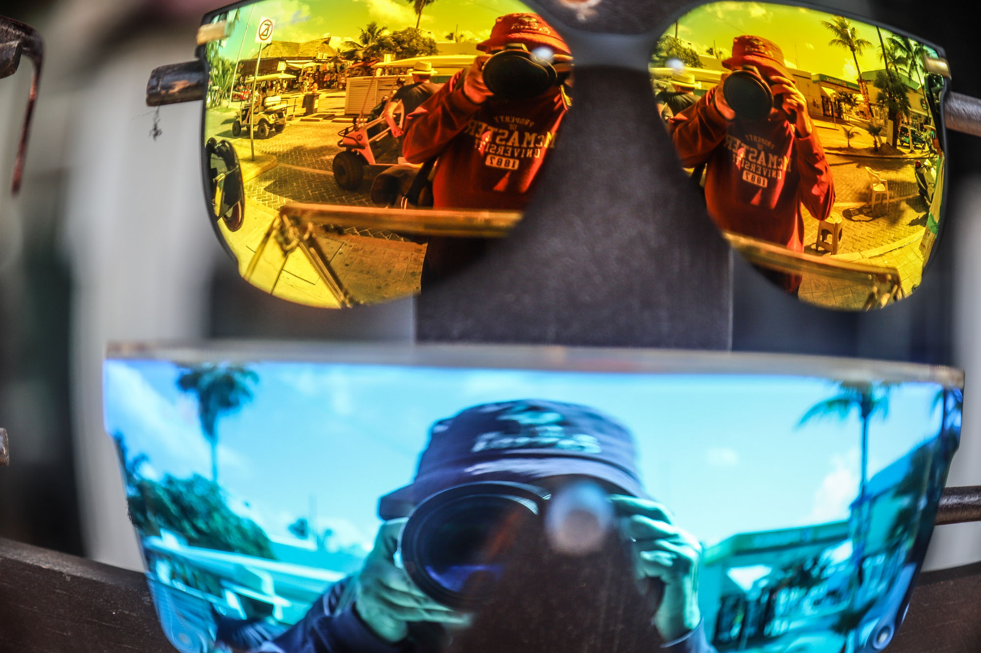 Trojnásobny selfie autora článku zo Ženského ostrova