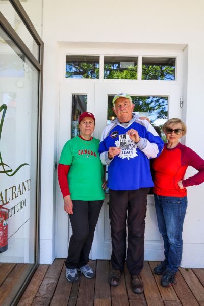 Historicka fotografia pred Pristavnym hotelom po 50tich rokoch