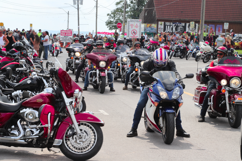 Port Dover 13-ho augusta piatok 2021 